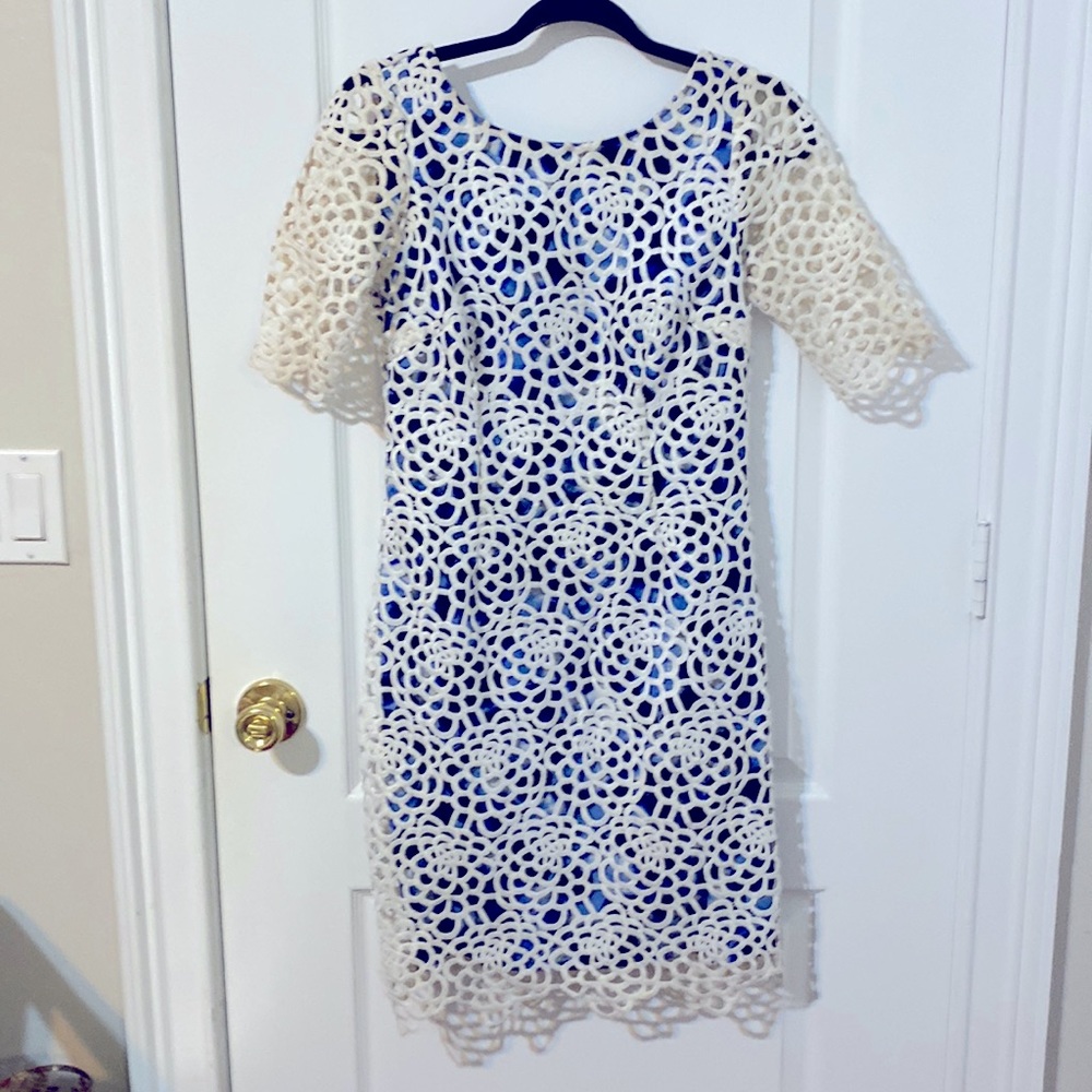 “Antonio Melani “ Beautiful white lace overlay on lt blue/Fl blue underlay sz 2